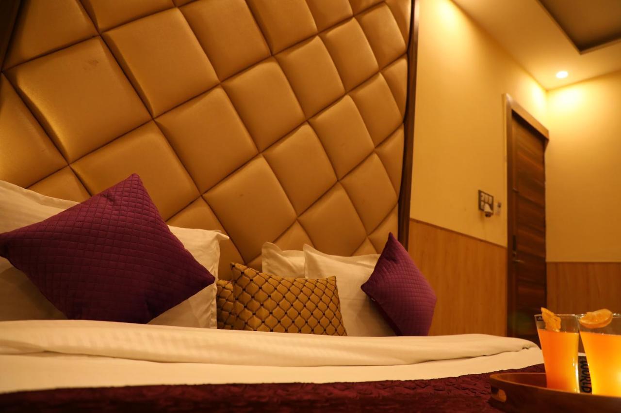 Perfectstayz Premium @Harkipauri Road Haridvár Kültér fotó