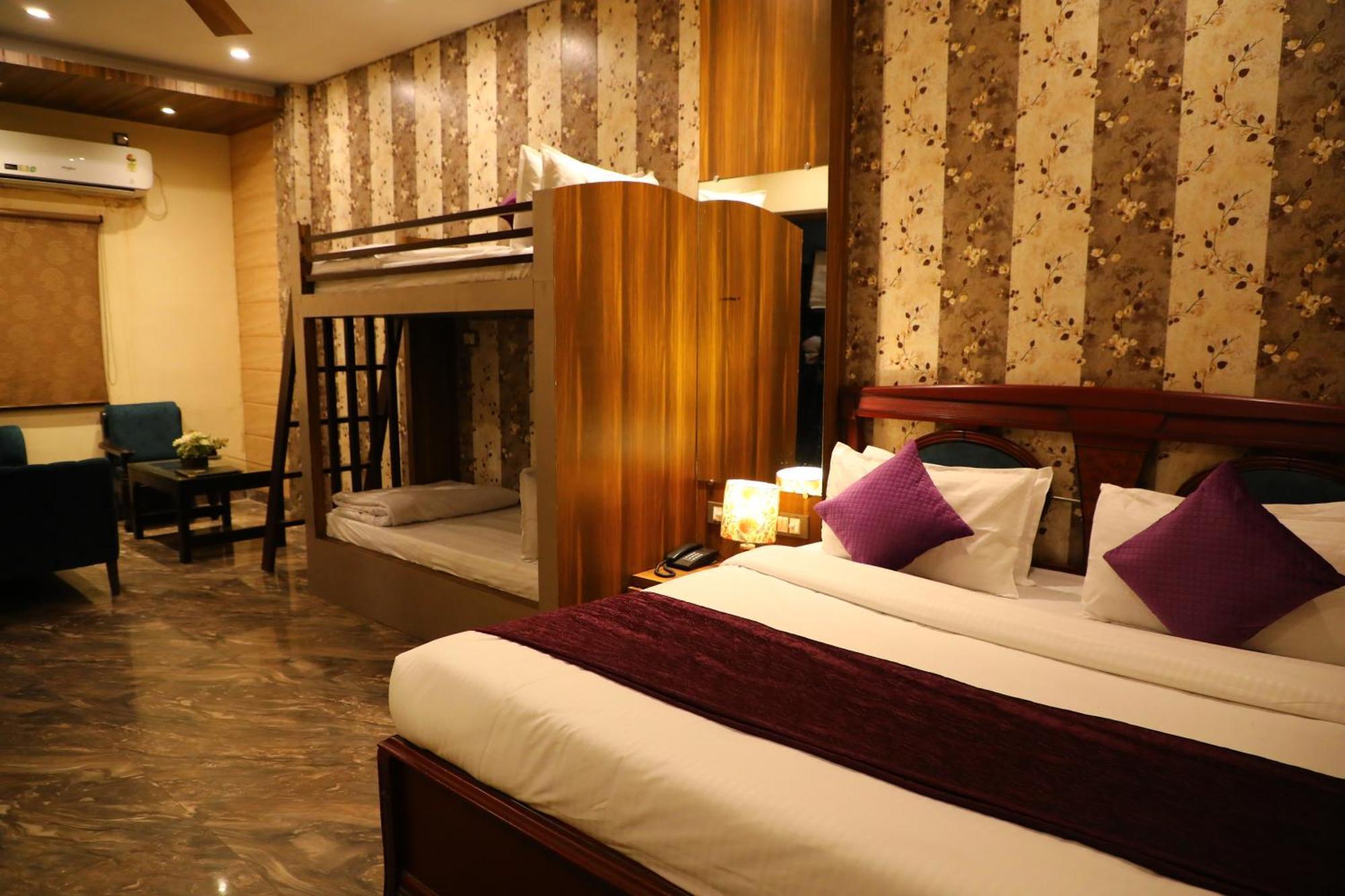 Perfectstayz Premium @Harkipauri Road Haridvár Kültér fotó