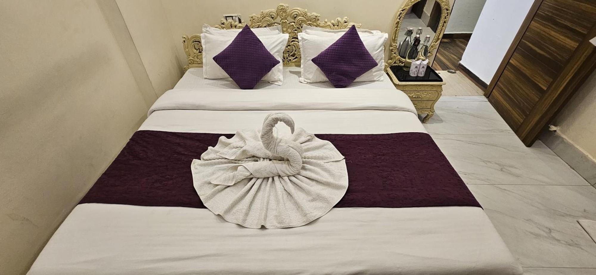 Perfectstayz Premium @Harkipauri Road Haridvár Kültér fotó